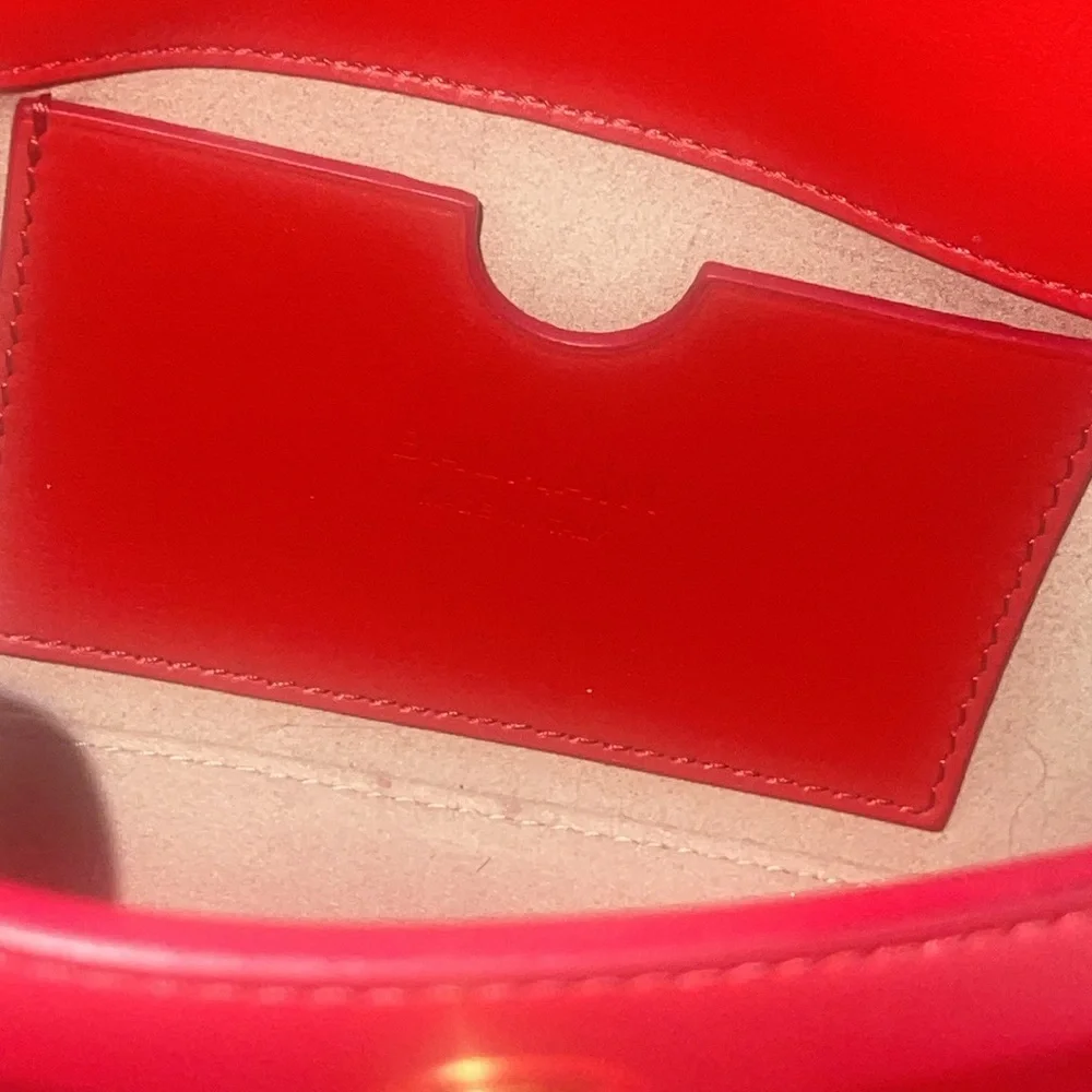 B Buzz 19 Red - Picture 5 of 5